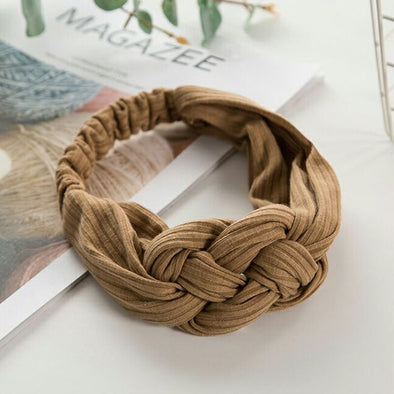 Knitted Chinese knot hair band