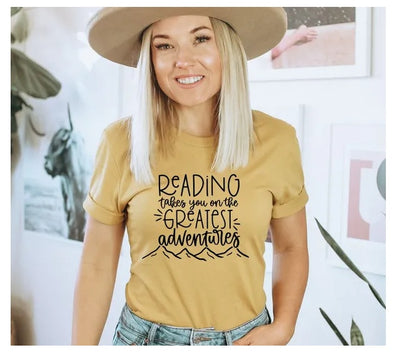 Leseabenteuer T-Shirt, Lesen nimmt Dich mit auf die größten Abenteuer, Bibliothekar Shirt, Lehrer Shirt, Lustiges Leseshirt, Heißluftballon Shirts